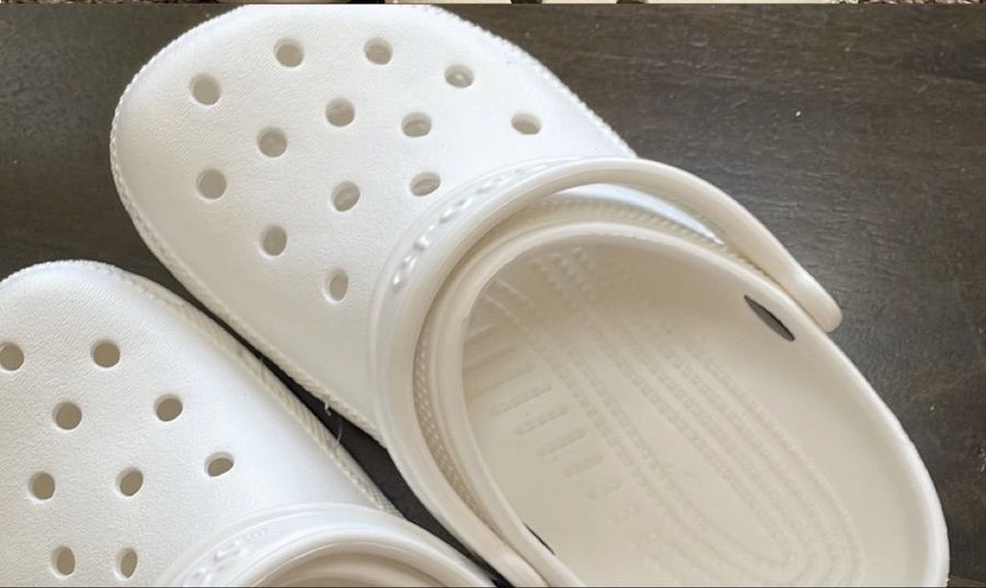 Crocs blancos